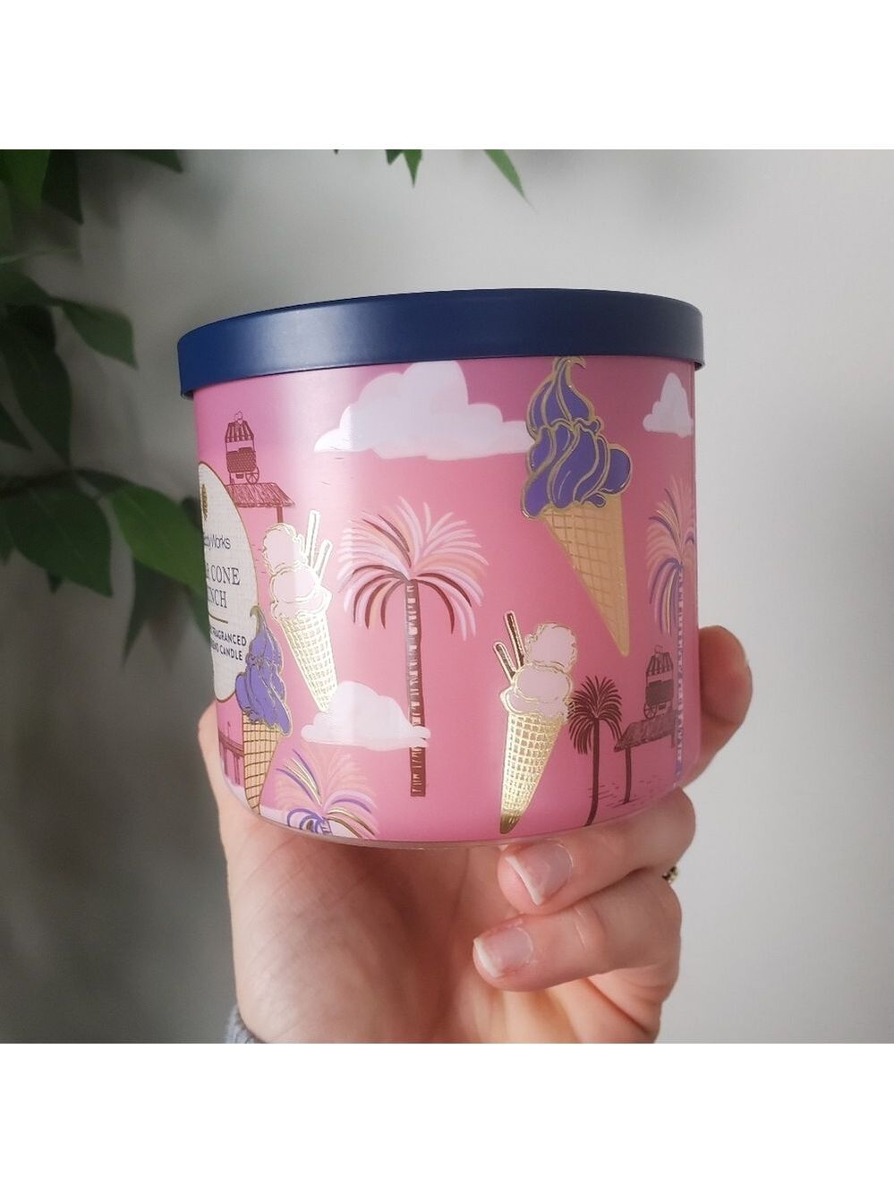 Bath and Body Works BBW Sugar Cone Crunch 3 Wick Candle NEW - Picture 3 of 7
